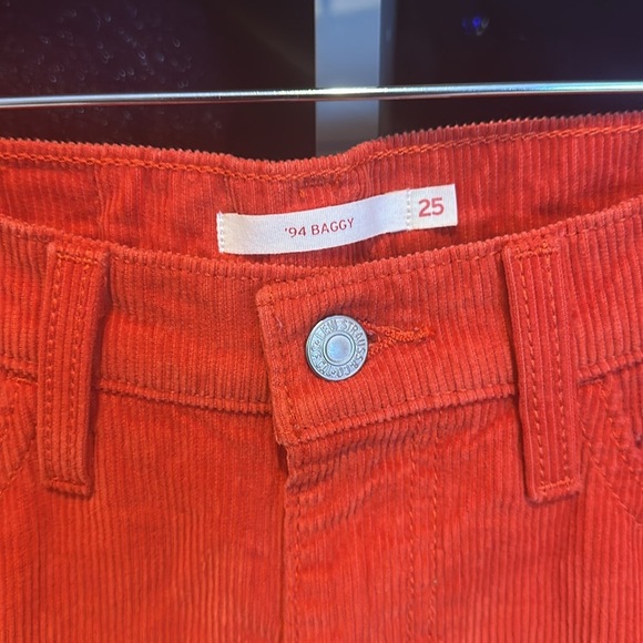 Levi’s ‘94 baggy red corduroy 4 pocket pants size 25 - Picture 2 of 3